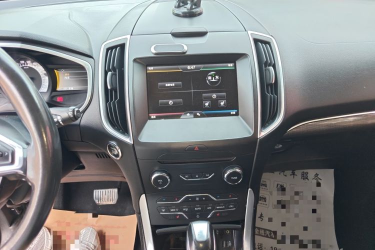 Used Ford Edge 2015 2.0T GTDi Two-Wheel-Drive High-Line Version Audio And AC Panel