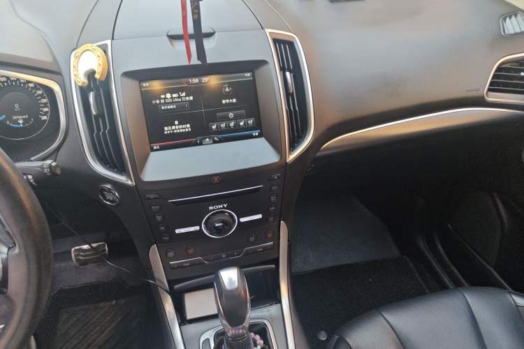 Used Ford Edge 2015 2.0T GTDi Four-Wheel Drive Prestige Model Audio And AC Panel