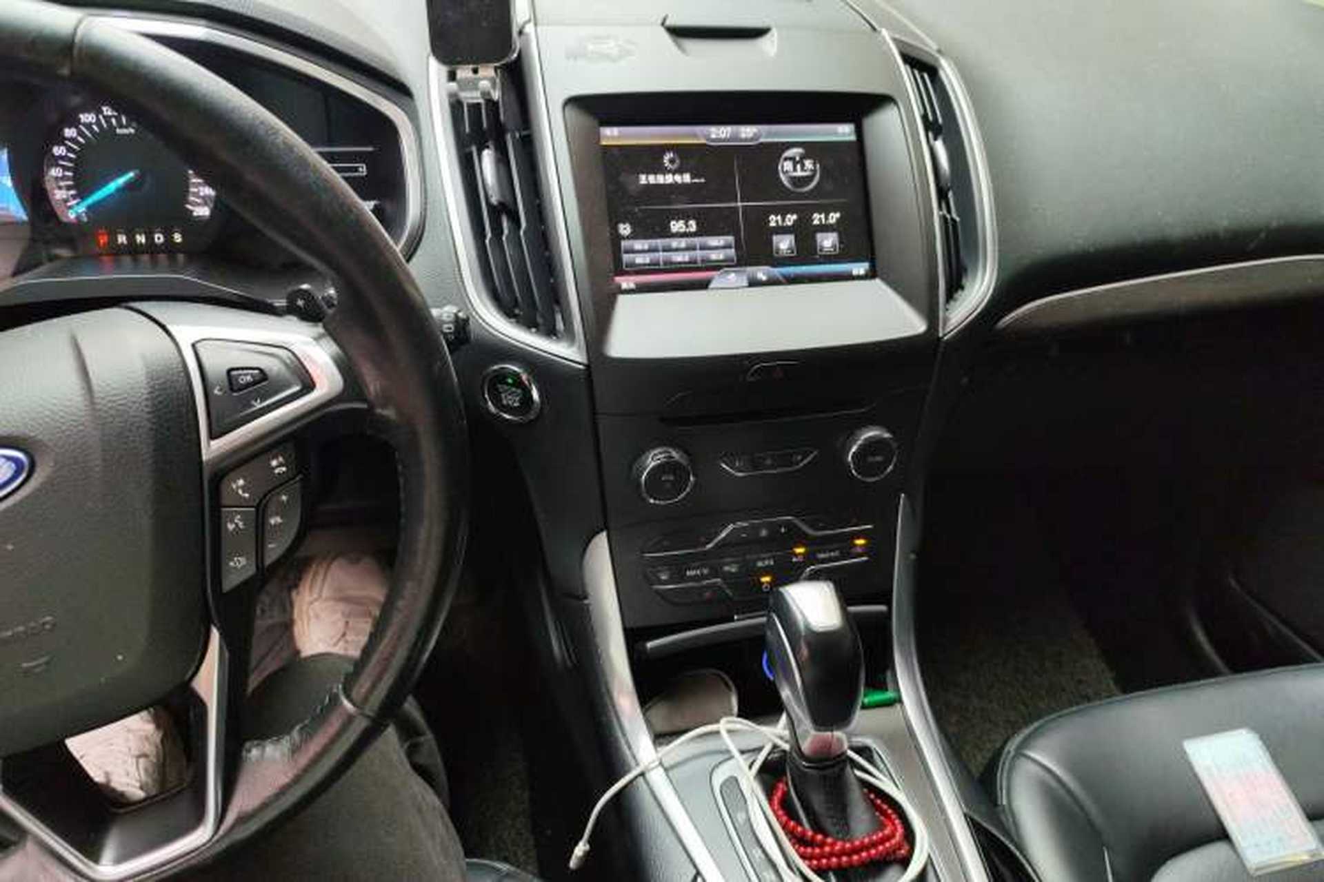 Used Ford Edge 2015 2.0T GTDi Two-Wheel-Drive High-Line Version Audio And AC Panel