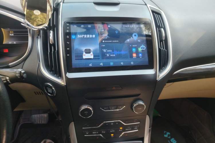 Used Ford Edge 2015 2.0T GTDi Two-Wheel-Drive High-Line Version Audio And AC Panel