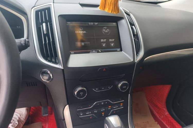 Used Ford Edge 2015 2.0T GTDi Two-Wheel-Drive High-Line Version Audio And AC Panel