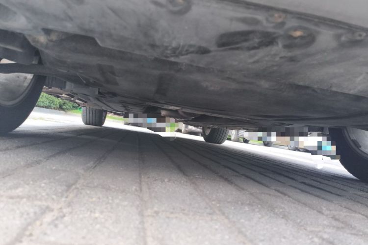 Used Ford Edge 2015 2.0T GTDi Two-Wheel-Drive High-Line Version Chassis Front