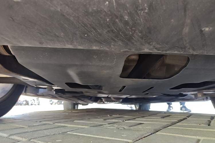 Used Ford Edge 2015 2.0T GTDi 4x4 High-Grade Model Chassis Front