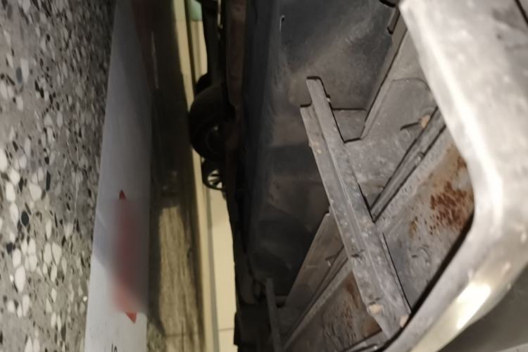 Used Ford Edge 2015 2.0T GTDi Two-Wheel-Drive High-Line Version Chassis Front Left
