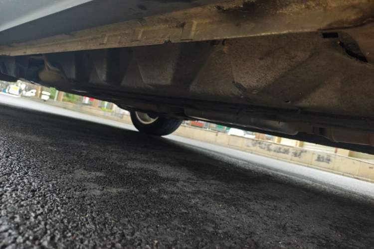 Used Ford Edge 2015 2.0T GTDi 4x4 High-Grade Model Chassis Front Right