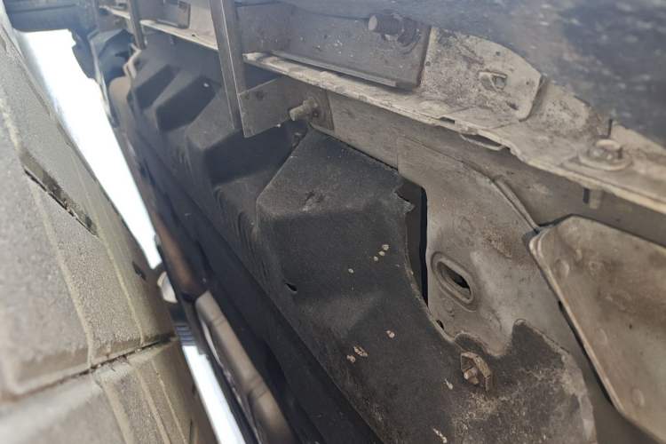 Used Ford Edge 2015 2.0T GTDi 4x4 High-Grade Model Chassis Front Right