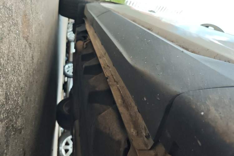 Used Ford Edge 2015 2.0T GTDi 4x4 High-Grade Model Chassis Front Right