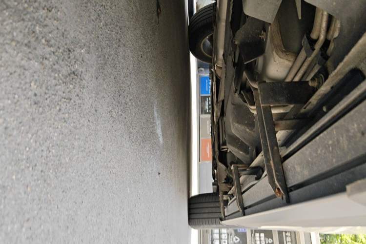 Used Ford Edge 2015 2.0T GTDi Two-Wheel-Drive Platinum Edition Chassis Rear Right