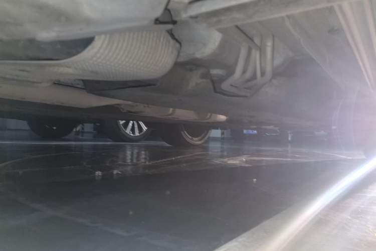 Used Ford Edge 2015 2.7T GTDi 4x4 Sporty 7-Seater Chassis Rear Right
