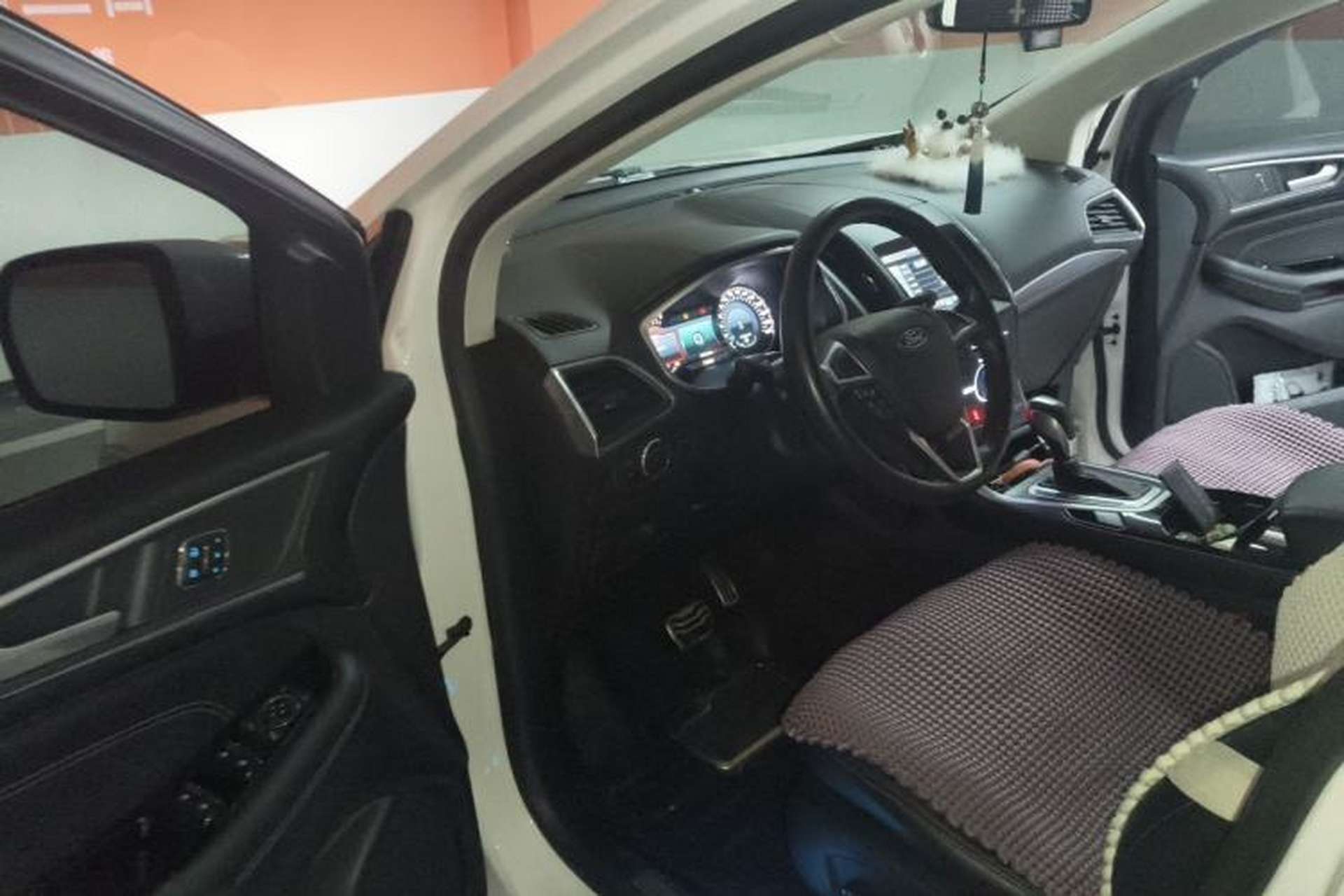 Used Ford Edge 2015 2.0T GTDi Four-Wheel Drive Prestige Model Driver Seat