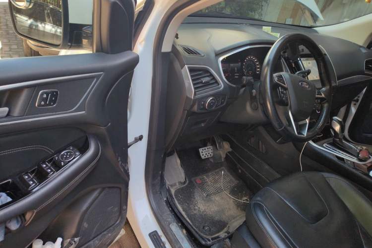 Used Ford Edge 2015 2.0T GTDi Four-Wheel Drive Prestige Model Driver Seat