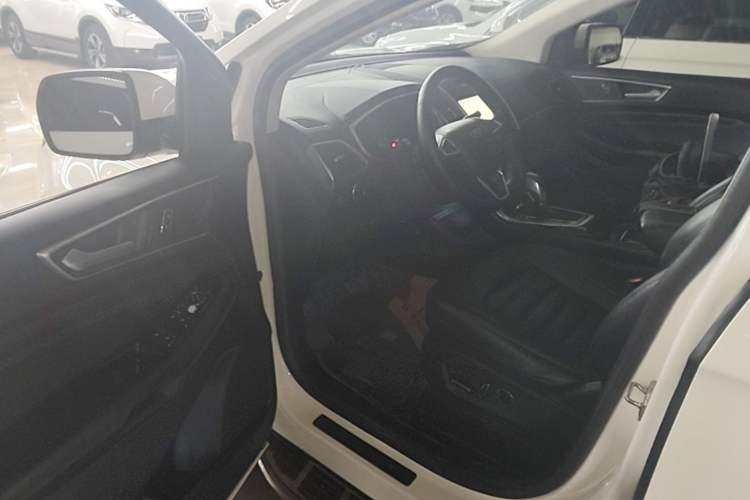 Used Ford Edge 2015 2.0T GTDi 4x4 High-Grade Model Driver Seat
