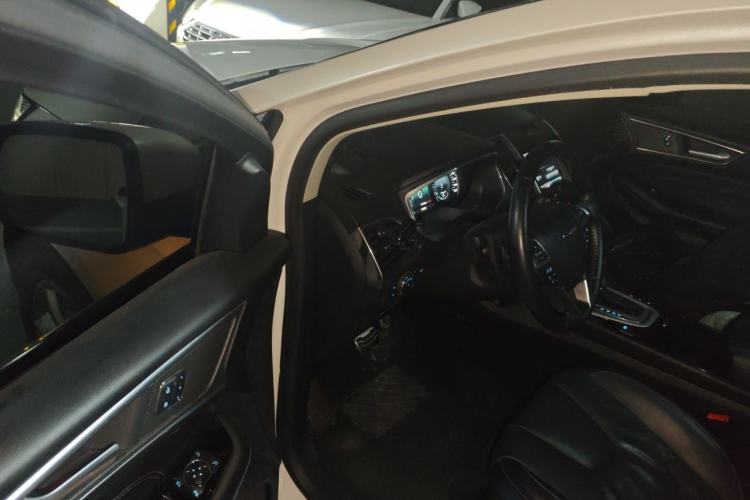 Used Ford Edge 2015 2.0T GTDi Four-Wheel Drive Prestige Model Driver Seat