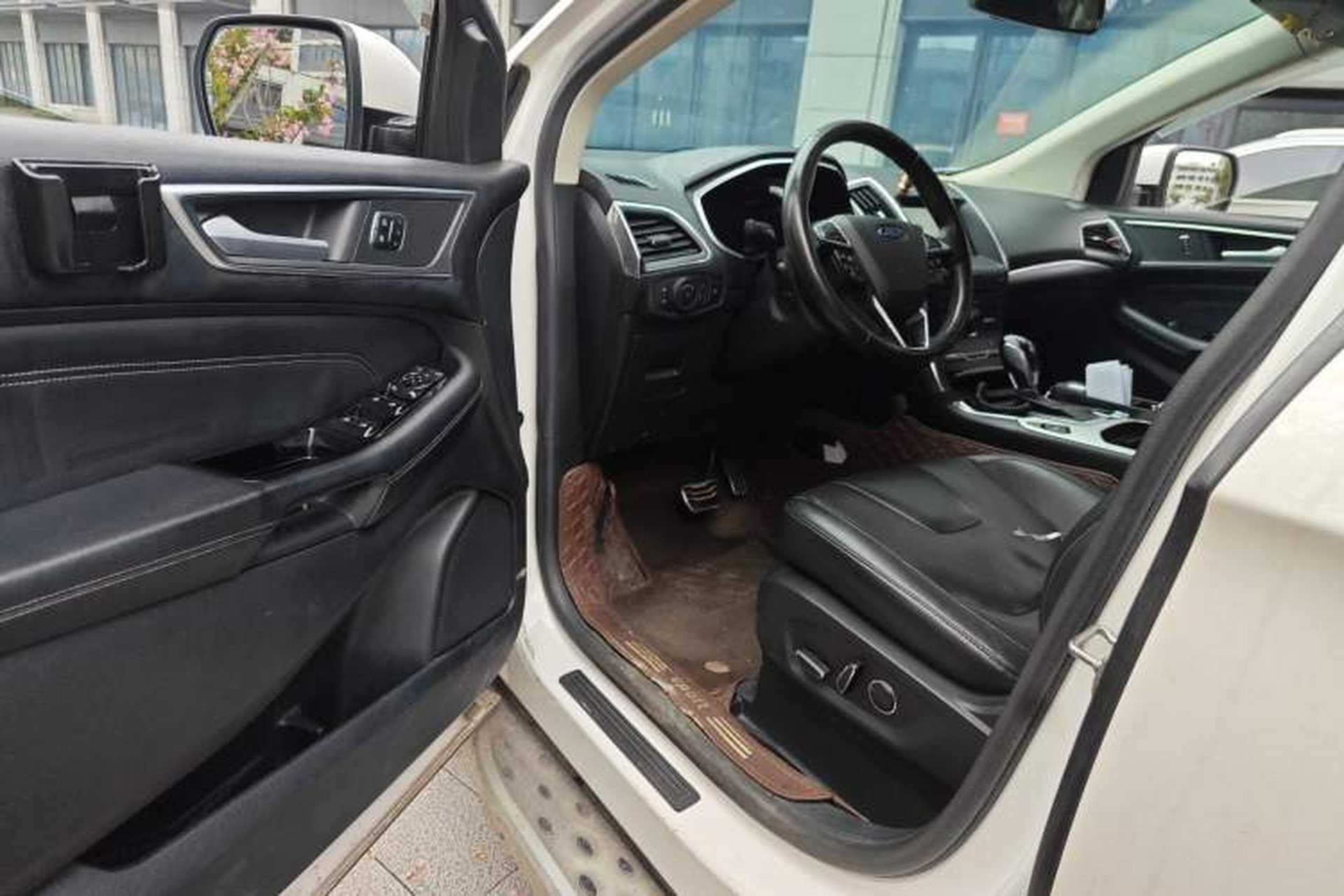 Used Ford Edge 2015 2.0T GTDi Four-Wheel Drive Prestige Model Driver Seat