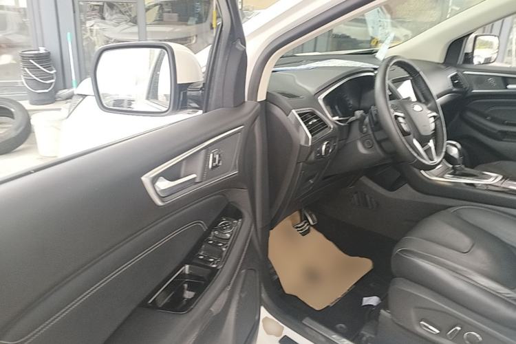 Used Ford Edge 2015 2.0T GTDi Four-Wheel Drive Prestige Model Driver Seat