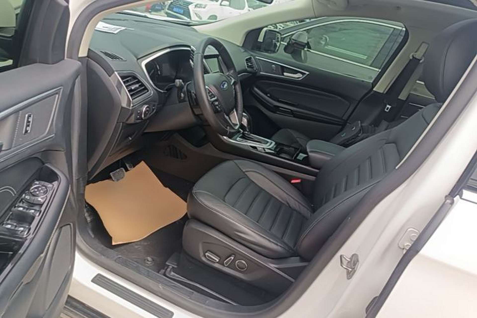 Used Ford Edge 2015 2.0T GTDi Two-Wheel-Drive High-Line Version Driver Seat