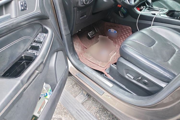 Used Ford Edge 2015 2.0T GTDi Four-Wheel Drive Prestige Model Driver Seat