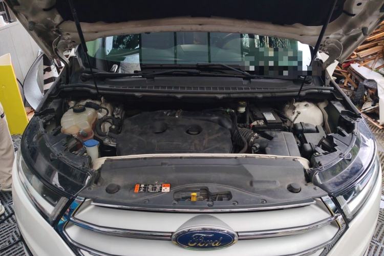 Used Ford Edge 2015 2.0T GTDi Two-Wheel-Drive High-Line Version Engine Bay