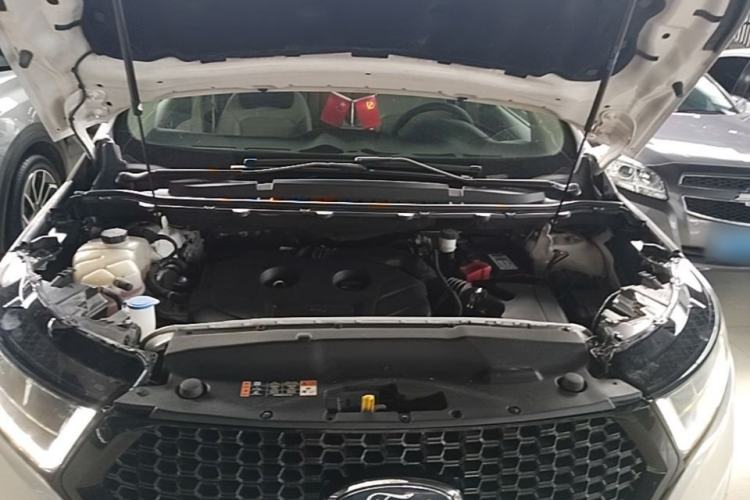 Used Ford Edge 2015 2.0T GTDi 4x4 High-Grade Model Engine Bay