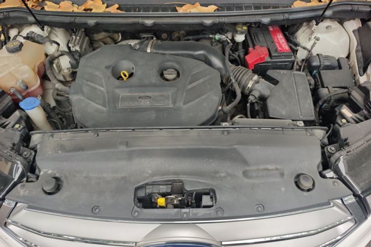 Used Ford Edge 2015 2.0T GTDi 4x4 High-Grade Model Engine Bay