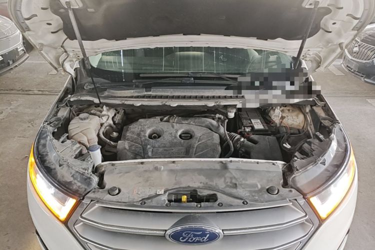 Used Ford Edge 2015 2.0T GTDi Four-Wheel Drive Prestige Model Engine Bay