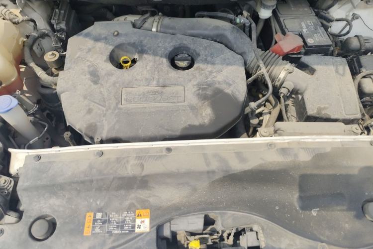 Used Ford Edge 2015 2.0T GTDi Four-Wheel Drive Prestige Model Engine Bay