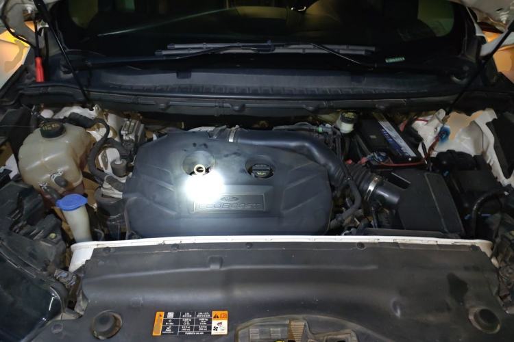 Used Ford Edge 2015 2.0T GTDi Four-Wheel Drive Prestige Model Engine Bay