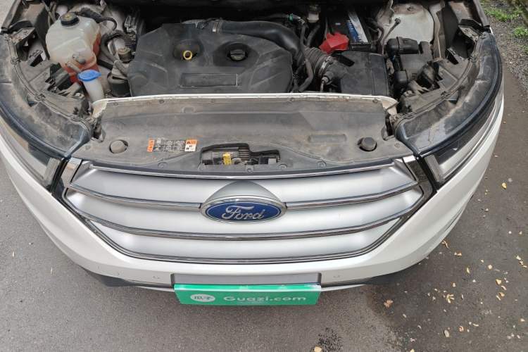 Used Ford Edge 2015 2.0T GTDi Four-Wheel Drive Prestige Model Engine Bay