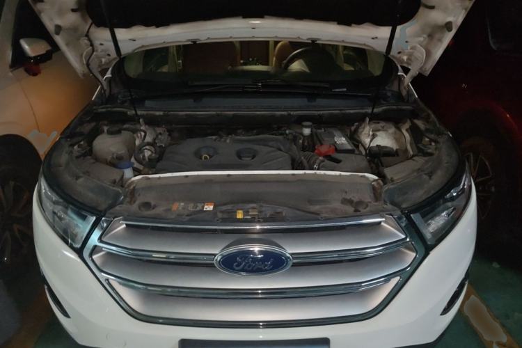 Used Ford Edge 2015 2.0T GTDi Two-Wheel-Drive Elite Edition Engine Bay