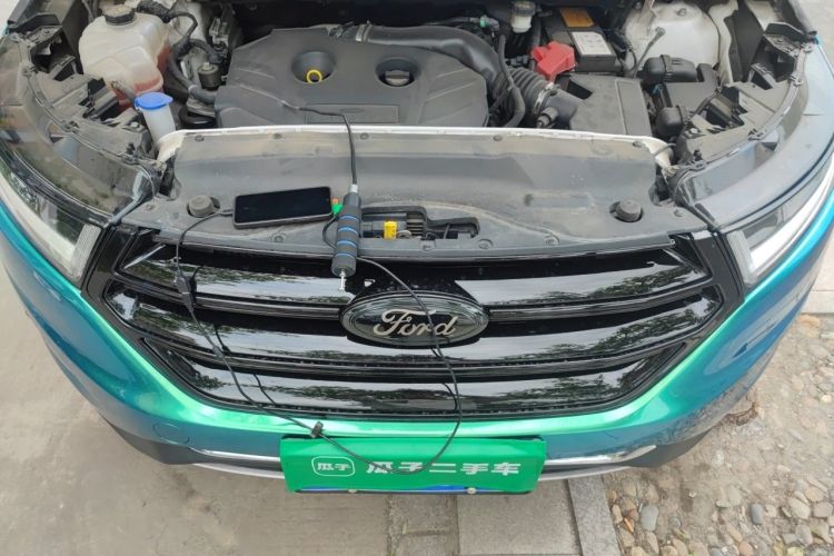 Used Ford Edge 2015 2.0T GTDi Two-Wheel-Drive High-Line Version Engine Bay