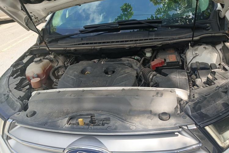 Used Ford Edge 2015 2.0T GTDi 4x4 High-Grade Model Engine Bay