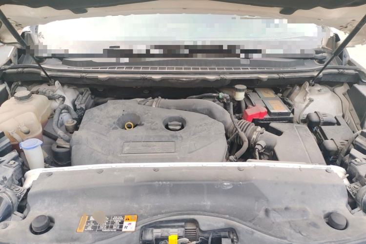 Used Ford Edge 2015 2.0T GTDi Two-Wheel-Drive High-Line Version Engine Bay