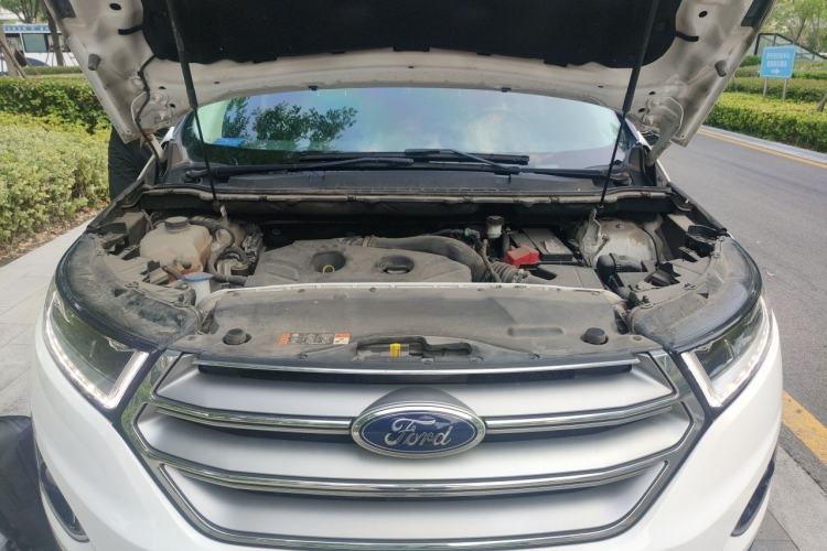 Used Ford Edge 2015 2.0T GTDi 4x4 High-Grade Model Engine Bay
