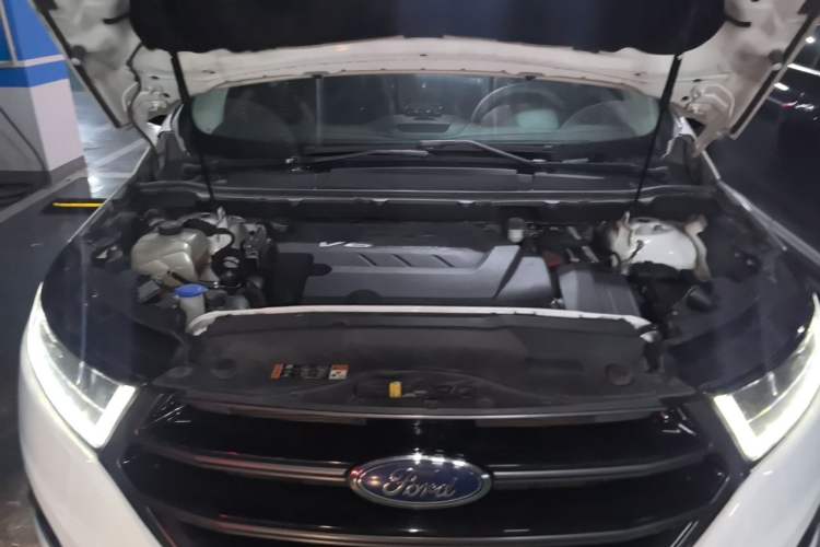 Used Ford Edge 2015 2.7T GTDi 4x4 Sporty 7-Seater Engine Bay