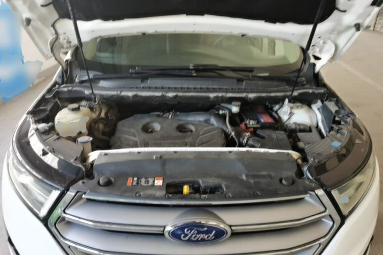 Used Ford Edge 2015 2.0T GTDi Two-Wheel-Drive Elite Edition Engine Bay