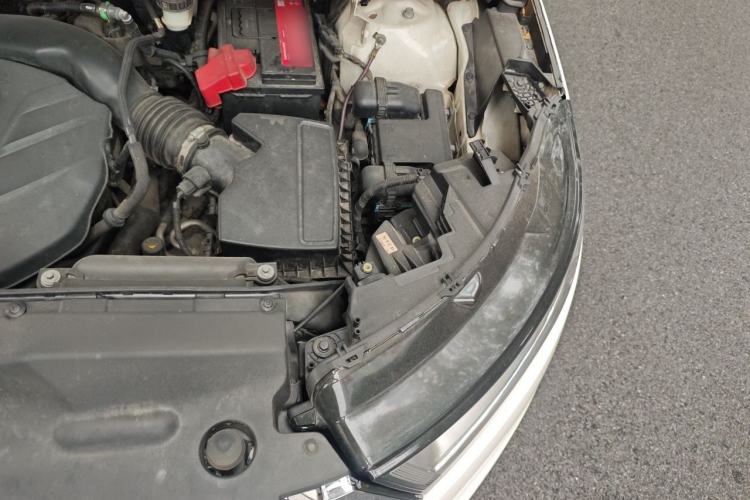Used Ford Edge 2015 2.0T GTDi 4x4 High-Grade Model Engine Bay Left