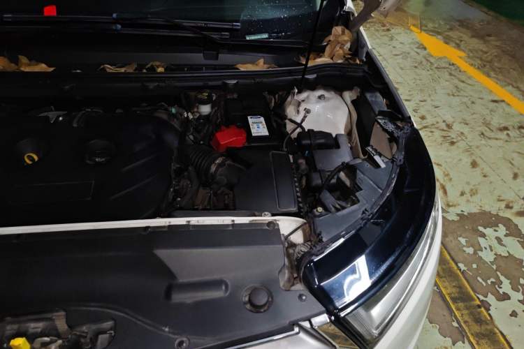 Used Ford Edge 2015 2.0T GTDi Four-Wheel Drive Prestige Model Engine Bay Left