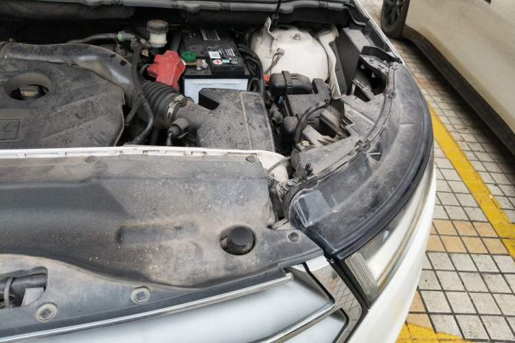 Used Ford Edge 2015 2.0T GTDi 4x4 High-Grade Model Engine Bay Left