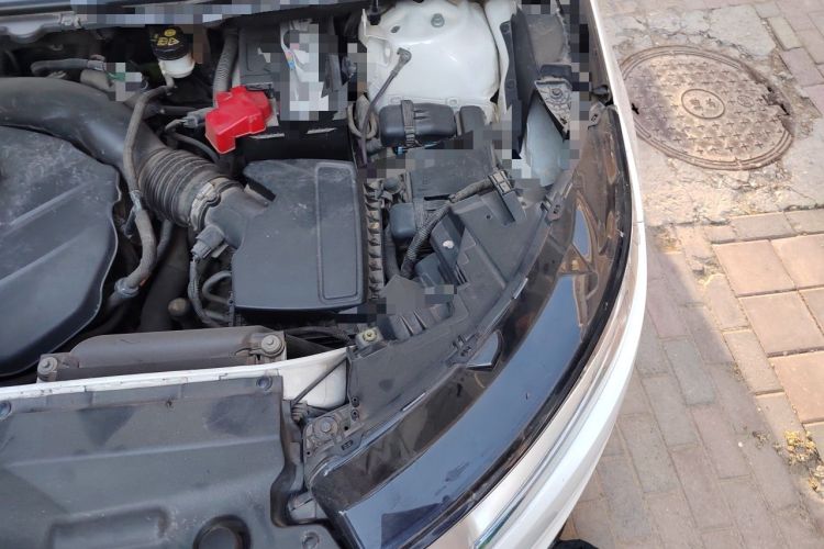 Used Ford Edge 2015 2.0T GTDi Two-Wheel-Drive High-Line Version Engine Bay Left