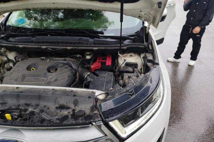 Used Ford Edge 2015 2.0T GTDi 4x4 High-Grade Model Engine Bay Left