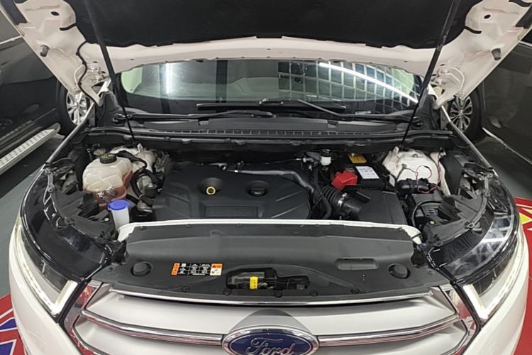 Used Ford Edge 2015 2.0T GTDi 4x4 High-Grade Model Engine Bay