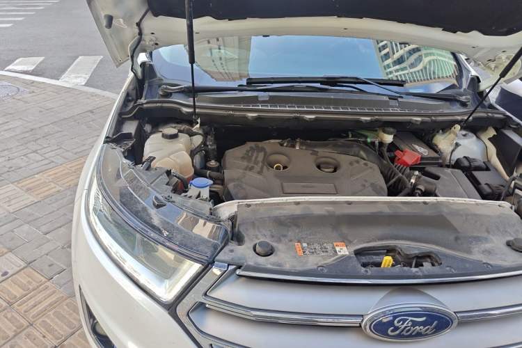 Used Ford Edge 2015 2.0T GTDi 4x4 High-Grade Model Engine Bay Right