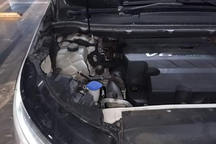 Used Ford Edge 2015 2.7T GTDi 4x4 Sporty 7-Seater Engine Bay Right