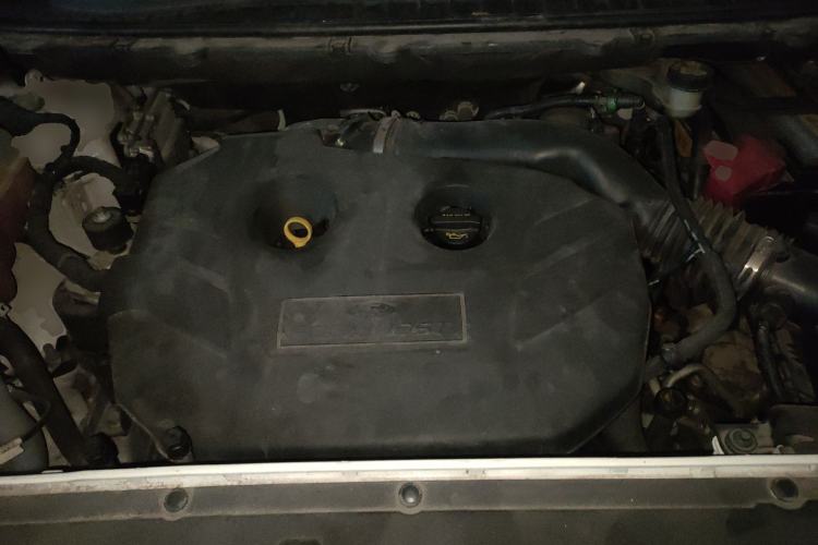 Used Ford Edge 2015 2.0T GTDi 4x4 High-Grade Model Engine Bay
