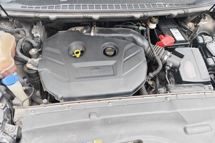 Used Ford Edge 2015 2.0T GTDi Four-Wheel Drive Prestige Model Engine Bay