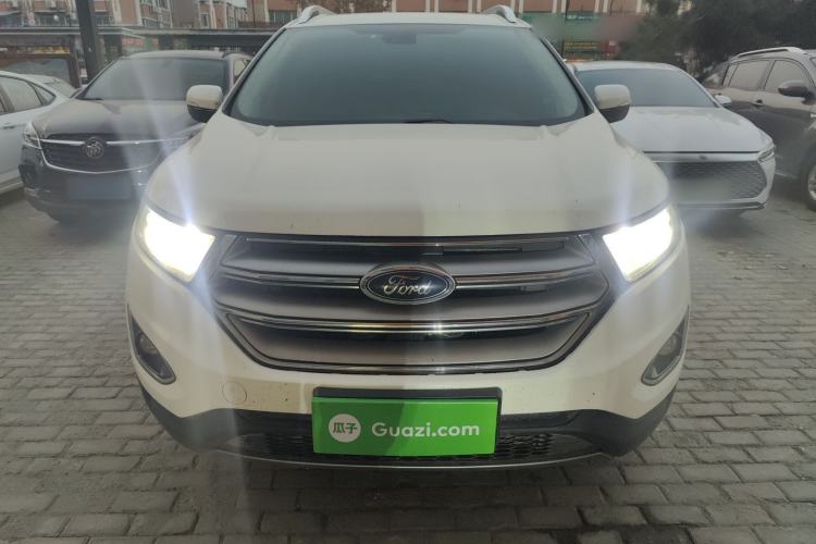 Used Ford Edge 2015 2.0T GTDi Two-Wheel-Drive Platinum Edition Exterior 1