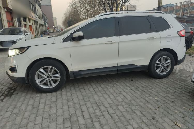 Used Ford Edge 2015 2.0T GTDi Two-Wheel-Drive Platinum Edition Exterior 3