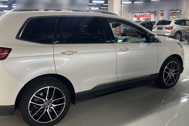Used Ford Edge 2015 2.0T GTDi Four-Wheel Drive Prestige Model Exterior 4
