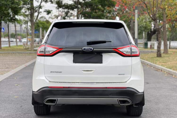 Used Ford Edge 2015 2.0T GTDi Two-Wheel-Drive Elite Edition Exterior 4