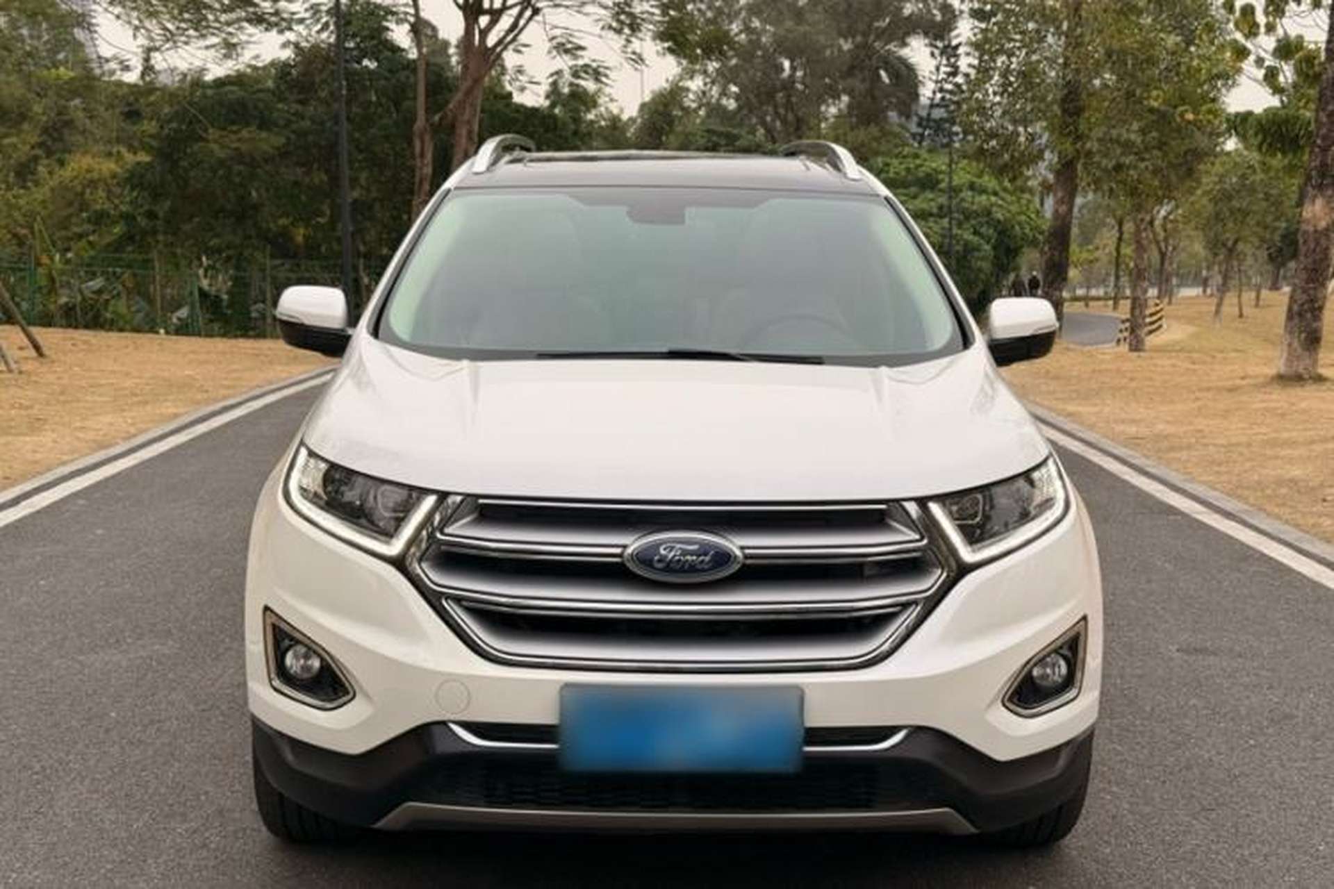 Used Ford Edge 2015 2.0T GTDi Two-Wheel-Drive High-Line Version Exterior 5